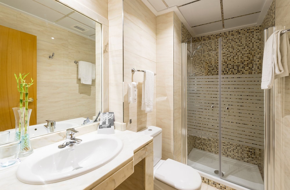 Hotel Elche Centro Affiliated By Melia 54/54