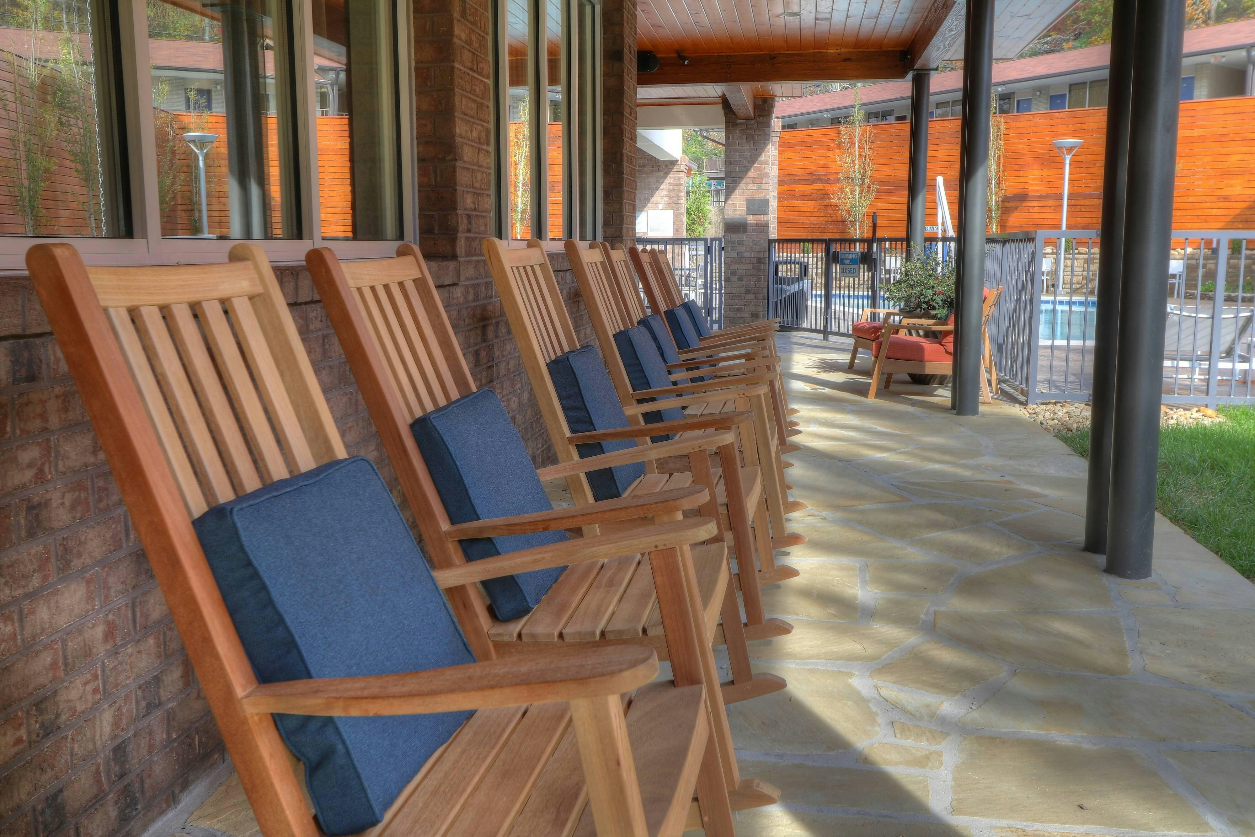 FAIRFIELD INN AND SUITES GATLINBURG DOWNTOWN 20/25