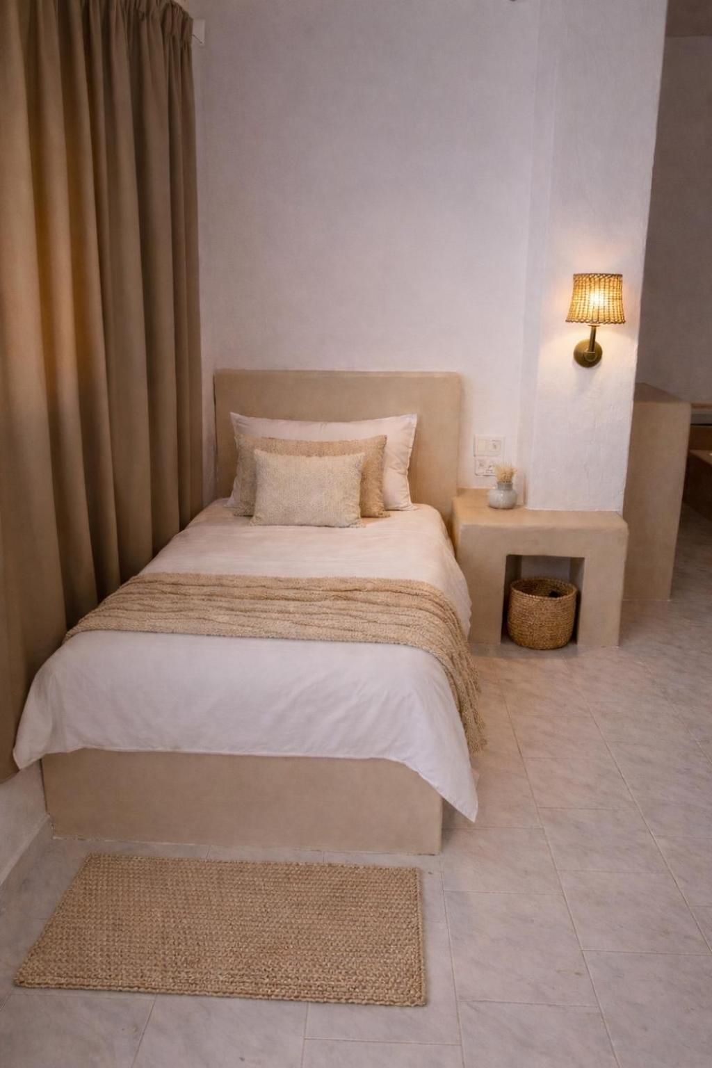 Noeme Santorini 14/57