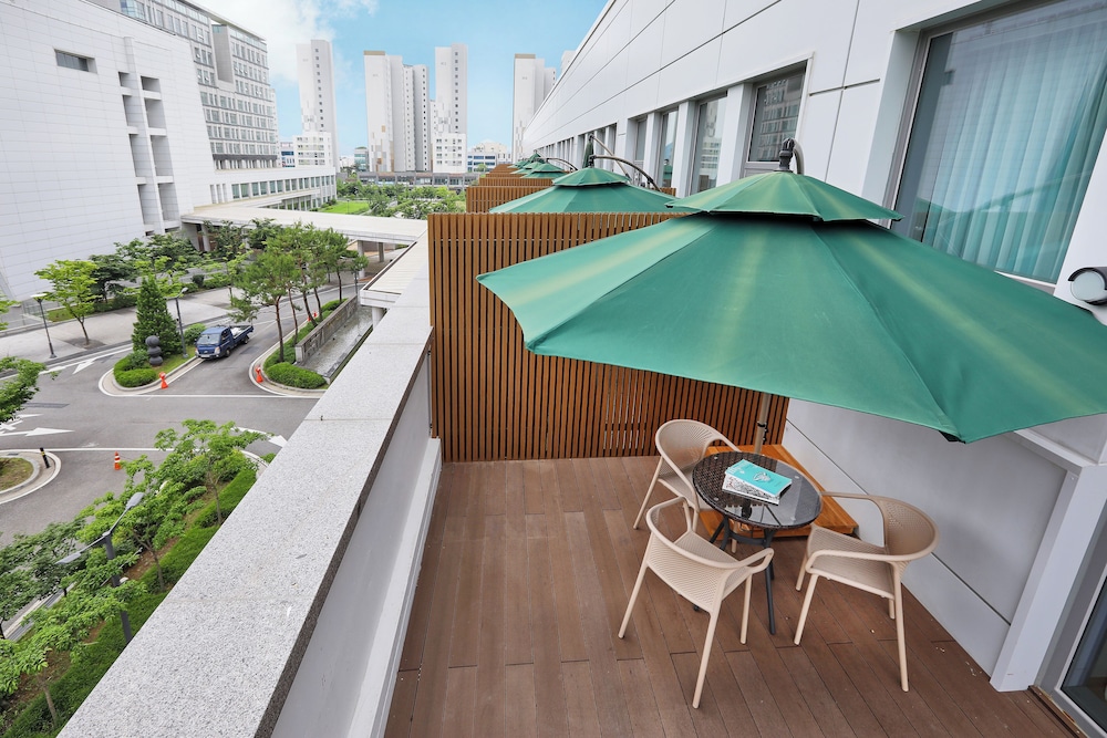 Wirye Militopia Hotel by Marine 62/62