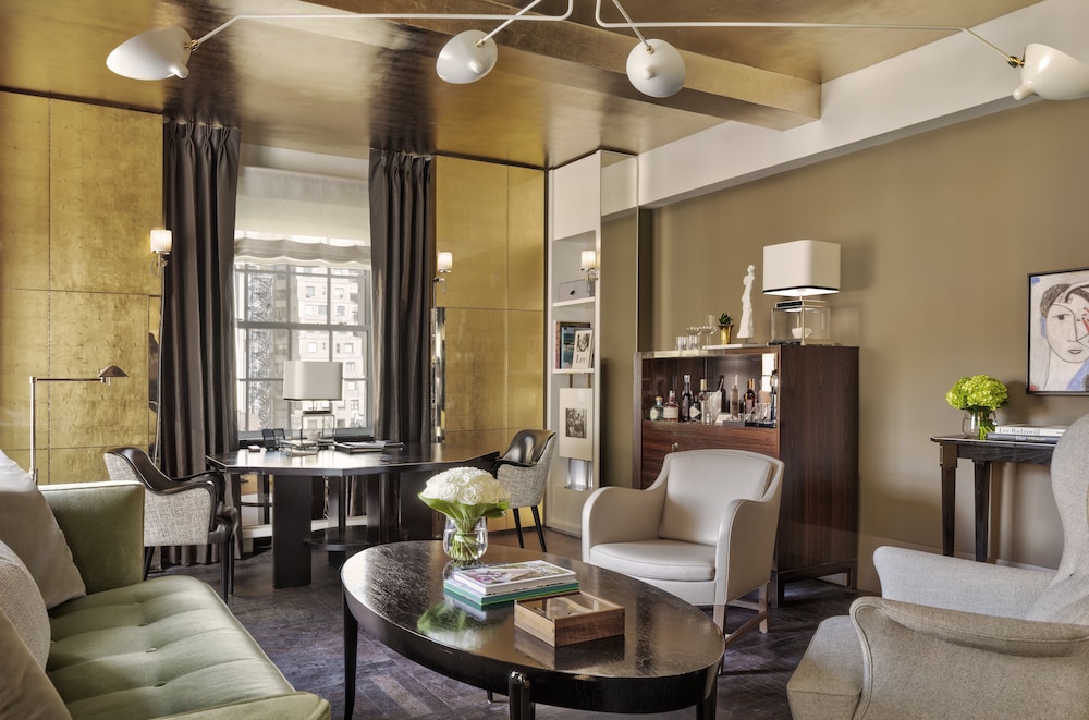 The Carlyle, A Rosewood Hotel 43/71