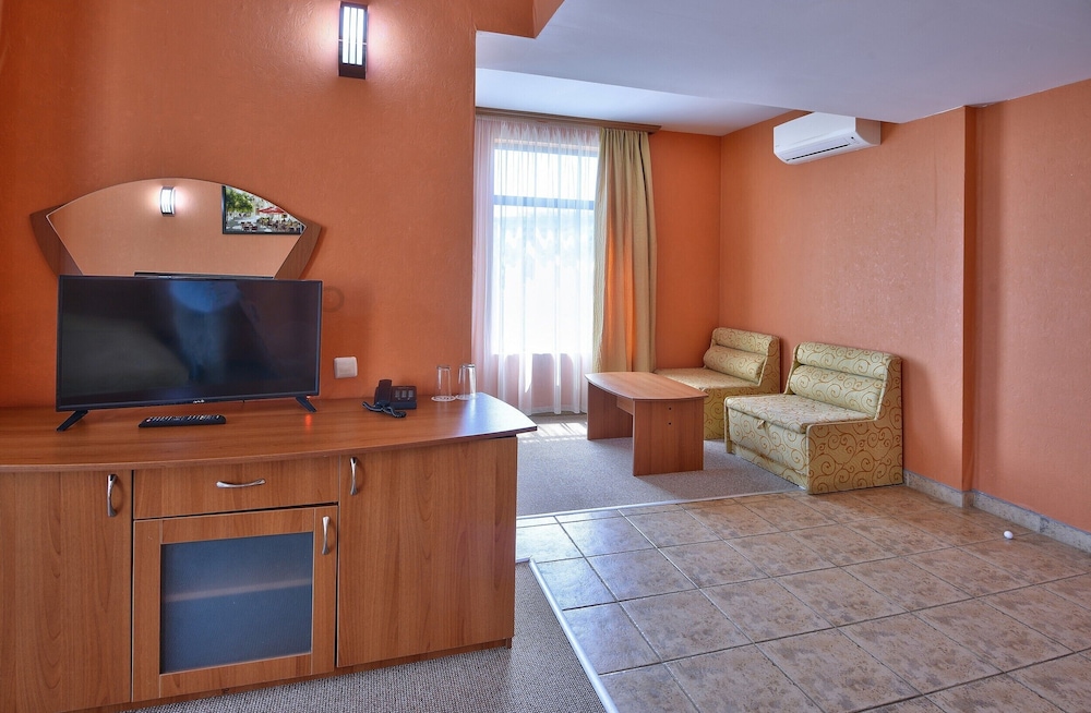 Estreya Park 30/50