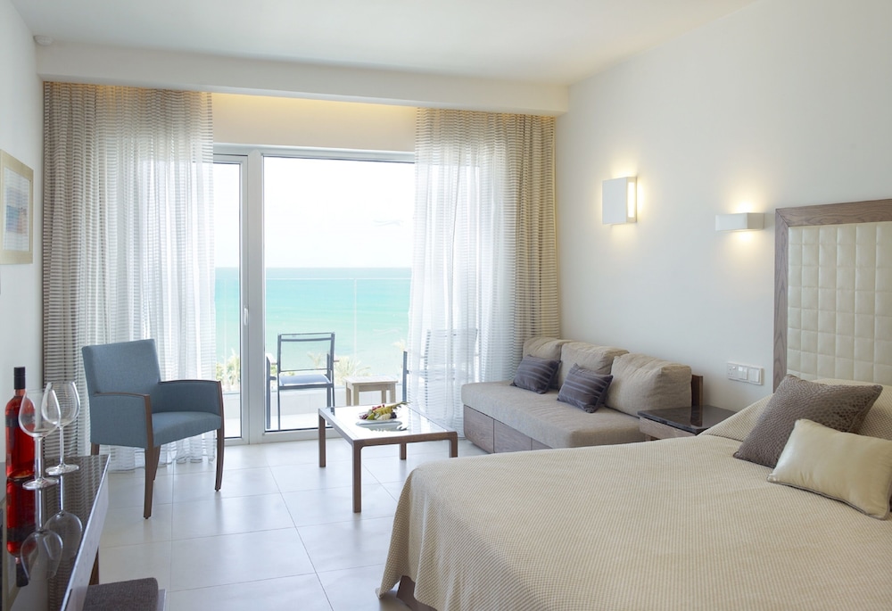 Sunrise Pearl Hotel & Spa 11/50