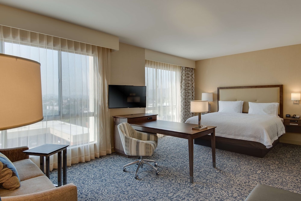 Hampton Inn And Suites Los Angeles Glendale 21/75