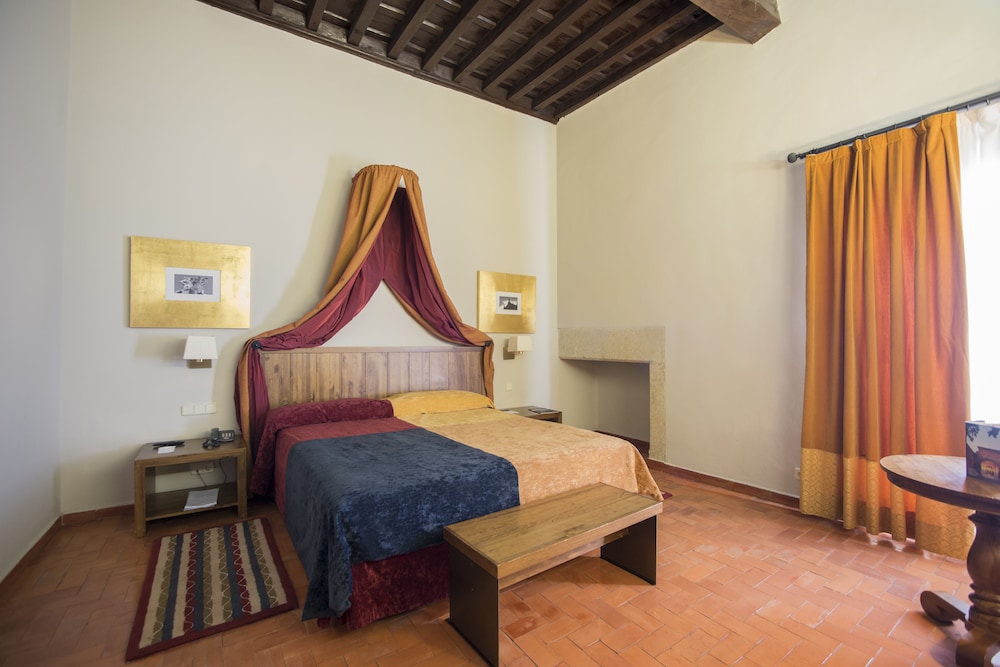 Parador De Trujillo 19/53