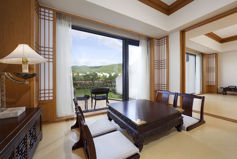 Hilton Gyeongju 34/58