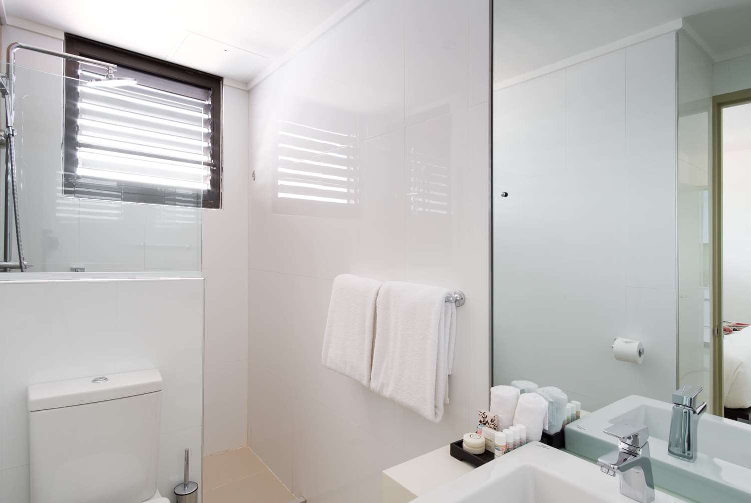 Ramada Suites by Wyndham Wailoaloa Beach Fiji 49/50
