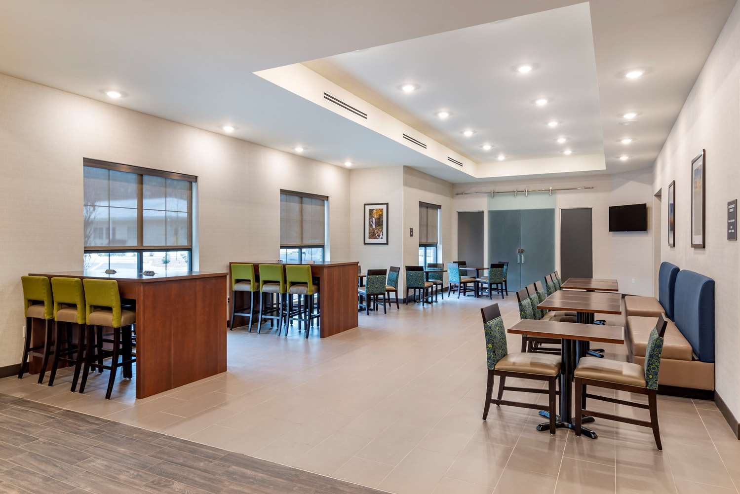 Comfort Suites Newnan GA 39/42