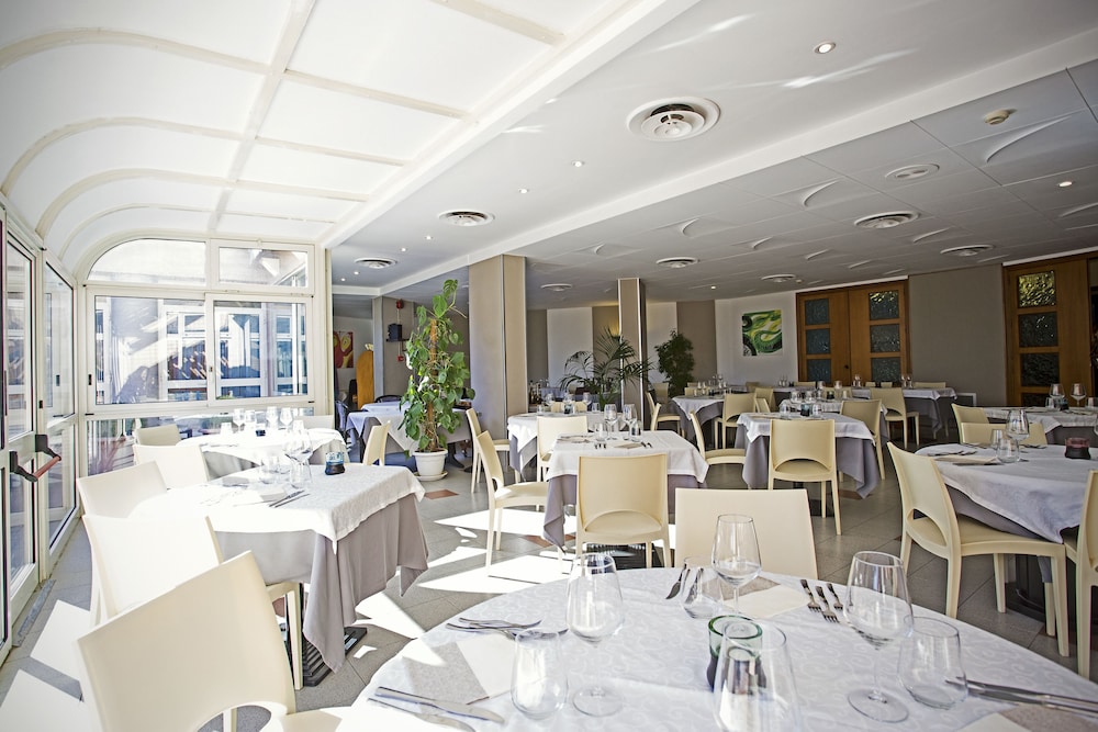 Hotel Bel 3 47/60