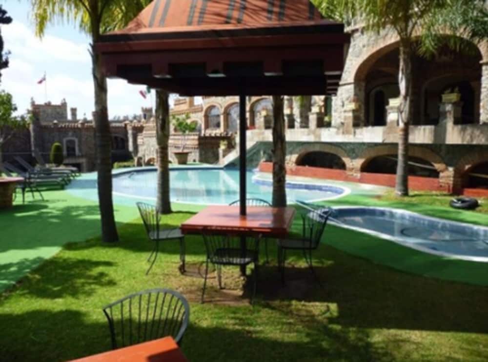 Hotel Castillo Santa Cecilia 7/70