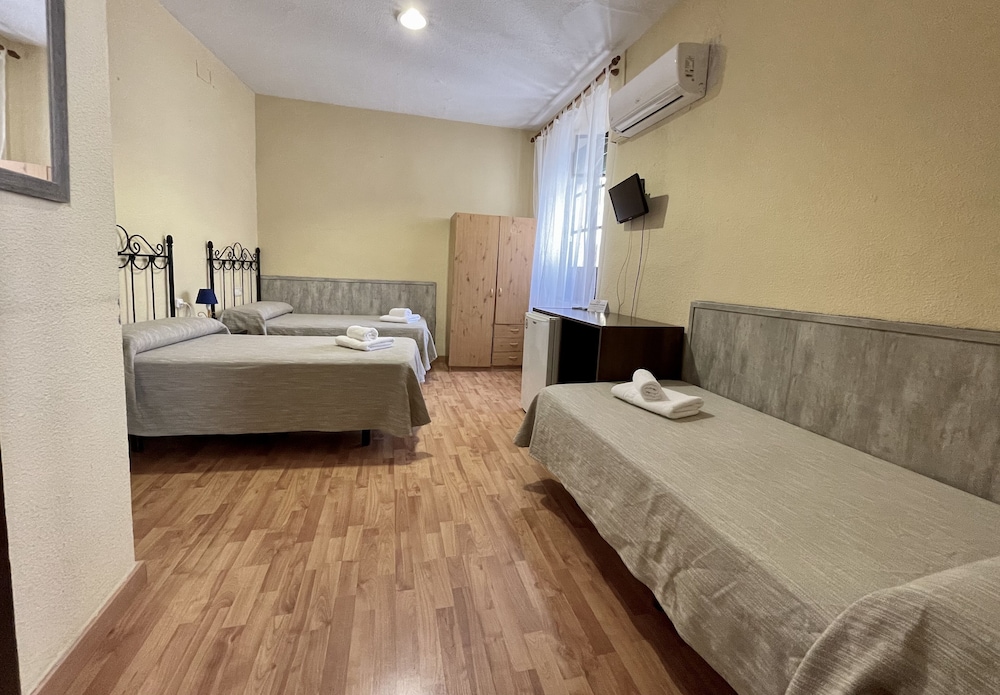 Arteaga Hostal & Baños Árabes Elvira 24/50