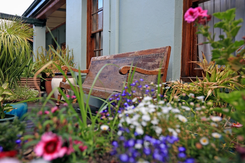 Central Hotel Guest House 30/33