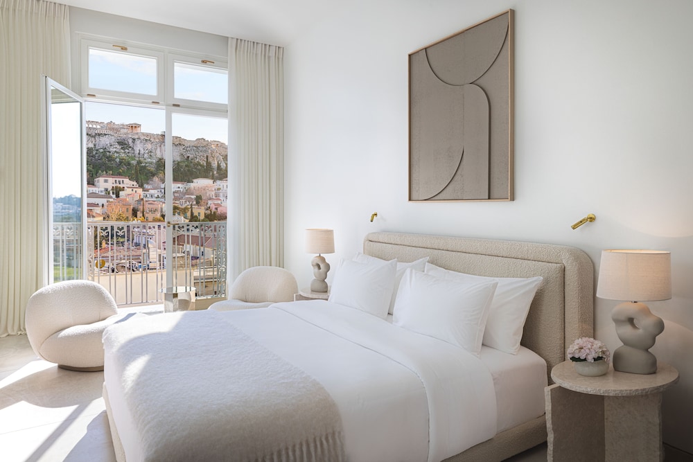 JUNIOR SUITE, ACROPOLIS VIEW
