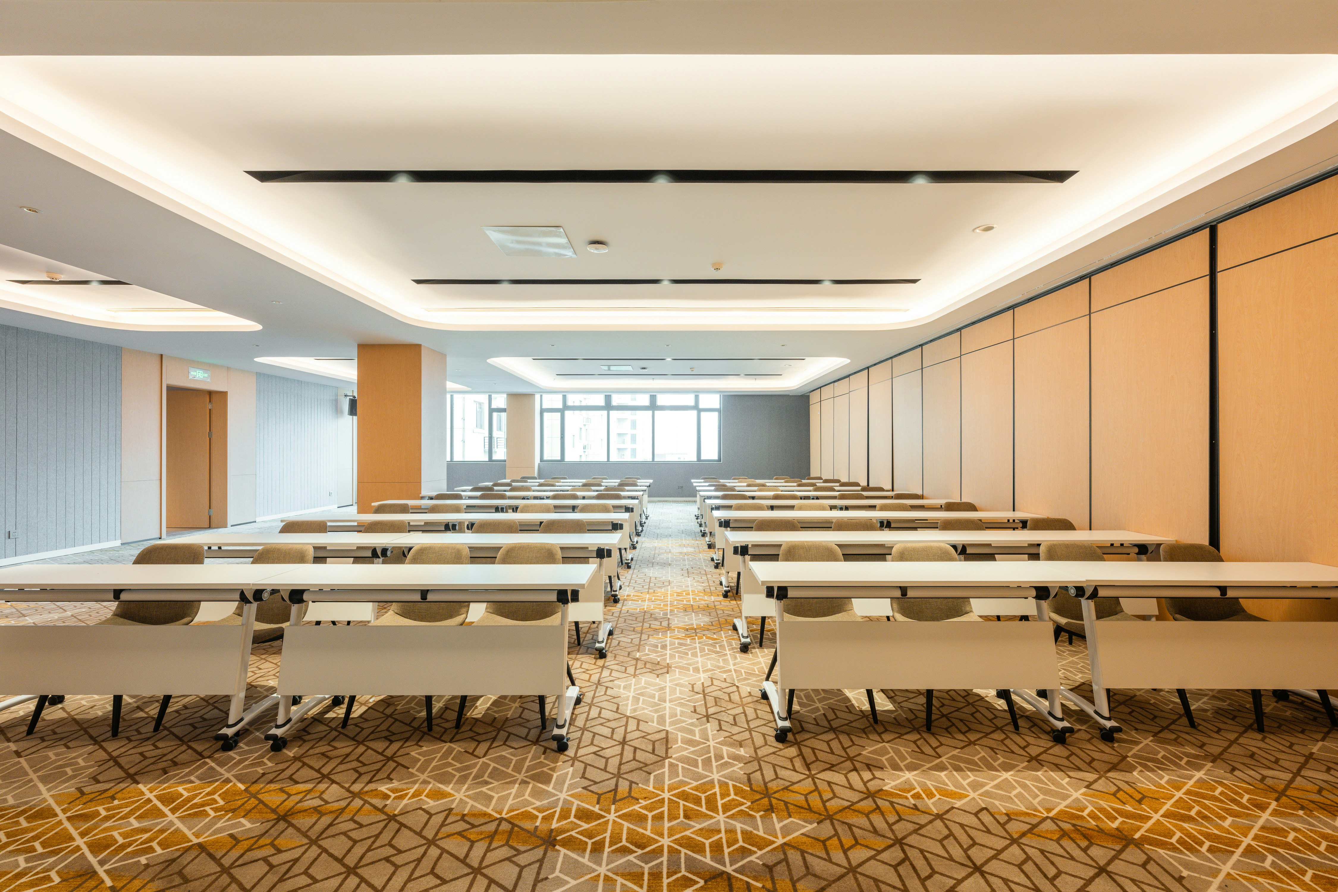Holiday Inn Express Xinji City Center an IHG Hotel 35/38