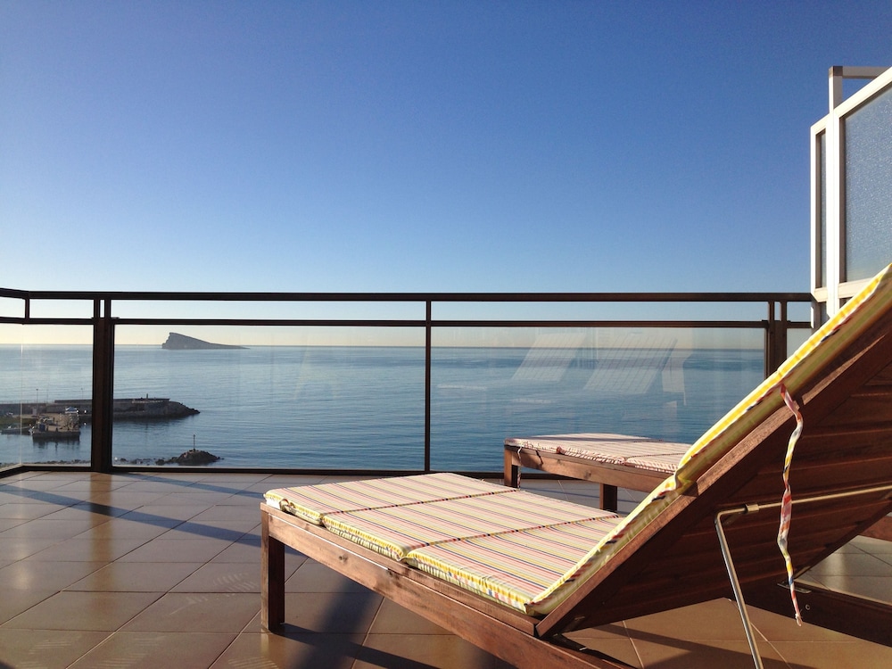 Apartamentos Atlantida 35/70