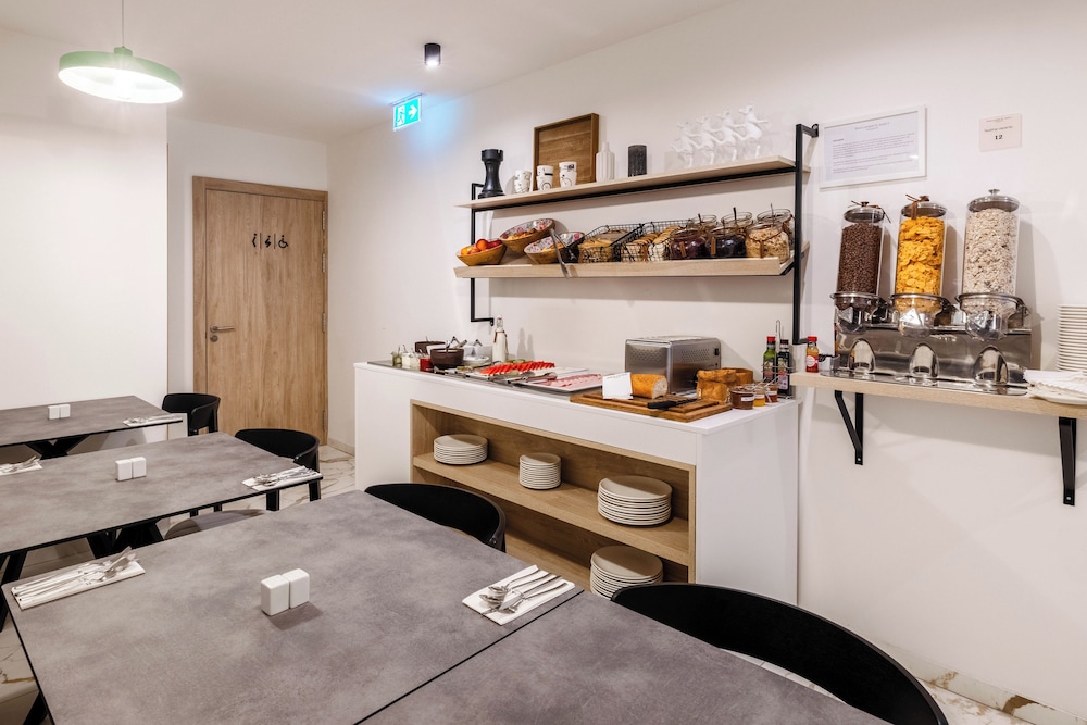 Hotel Levante St. Julians, Affiliated by Melia 28/34