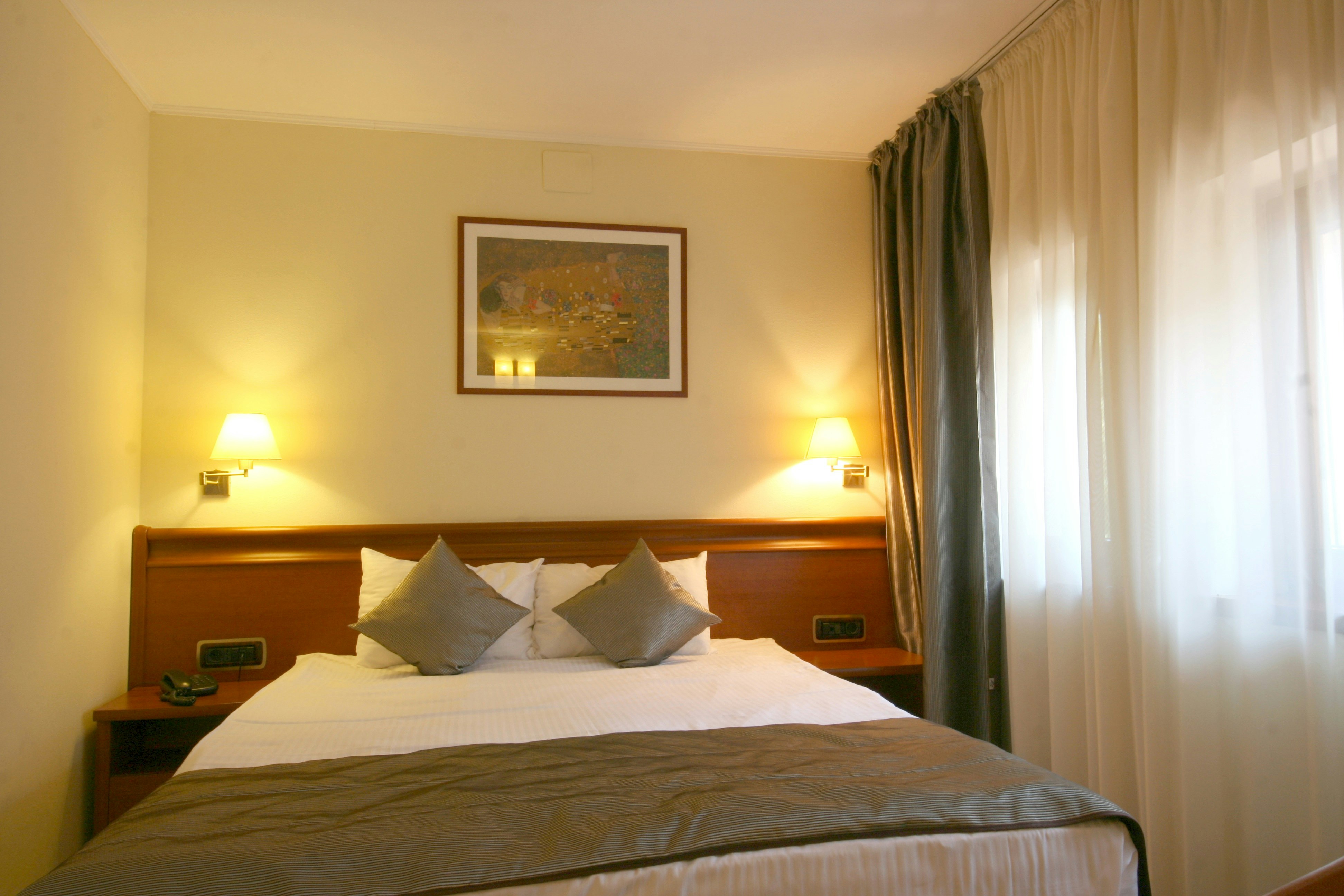 Hotel Savoy 12/57