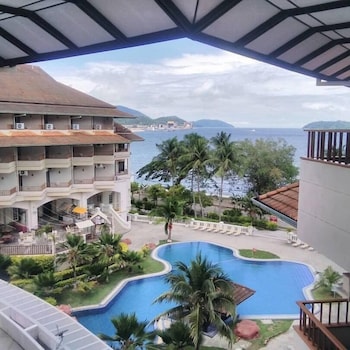 THE ORIENT STAR RESORT LUMUT 10/39