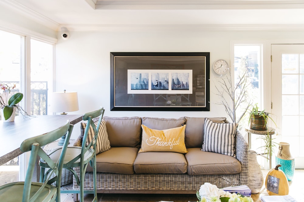 Seaside Laguna Inn & Suites 34/50