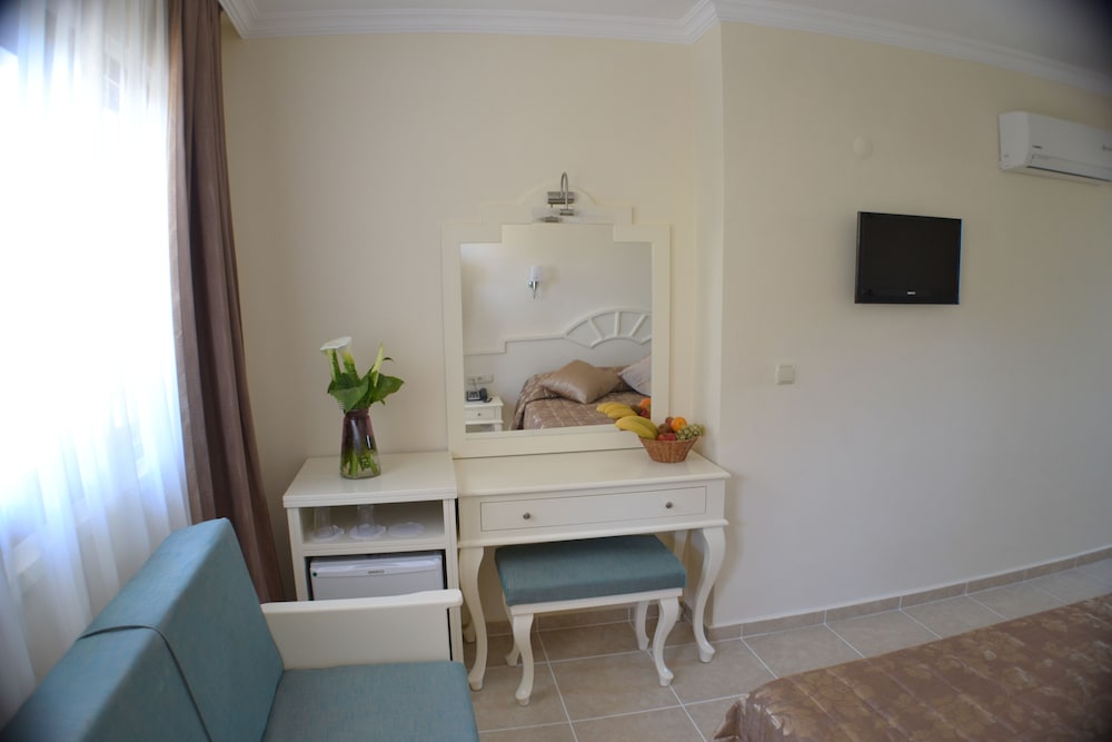 UNSAL HOTEL 40/45