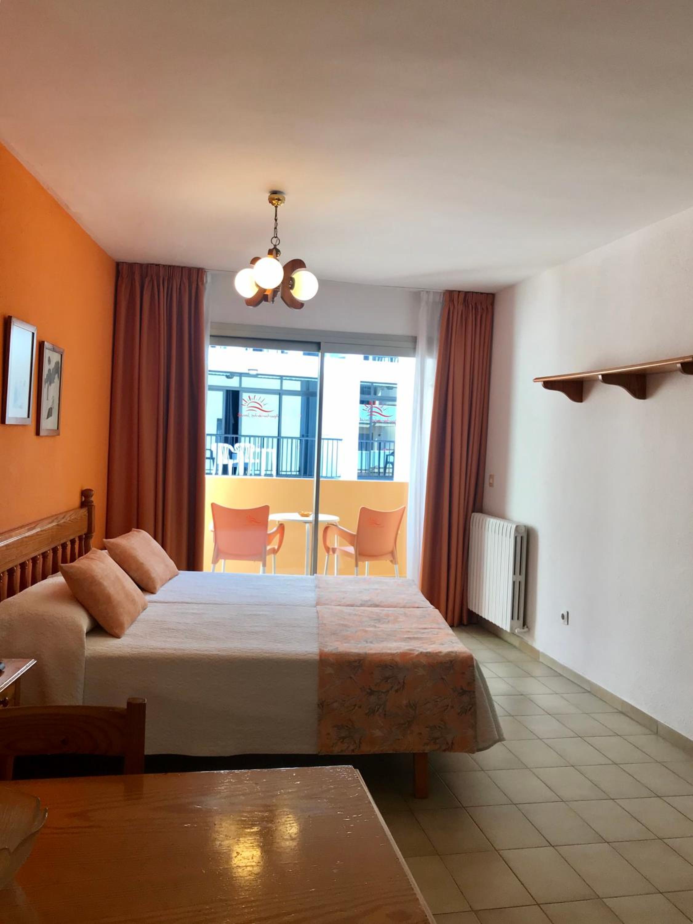 Studio, Apartment, Jovial Apartments 4/7