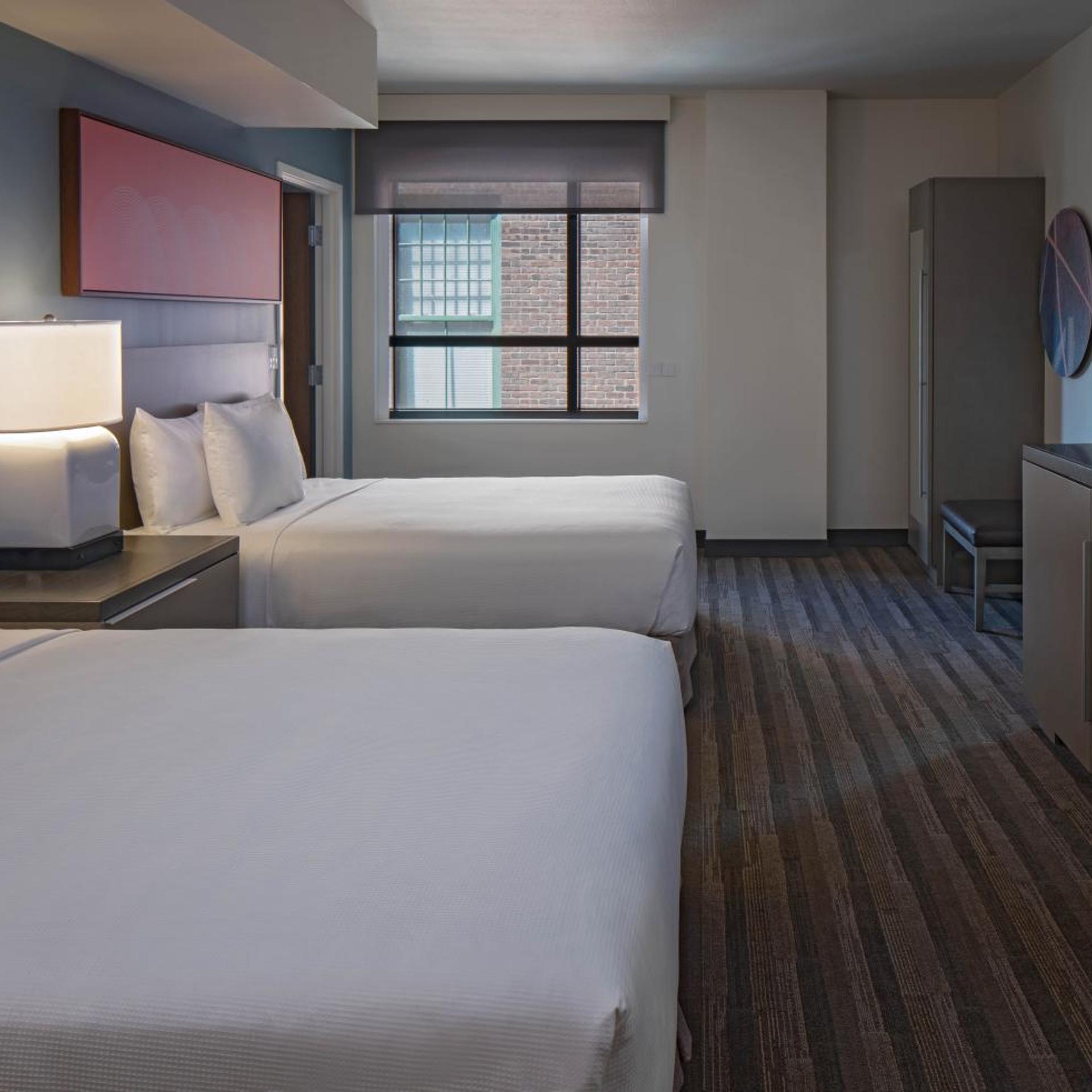 Room, 2 Queen Beds, Den, Bathtub, Accessible
