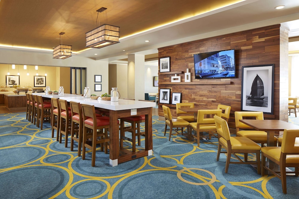 Hampton Inn San Diego/Mission Valley 39/52