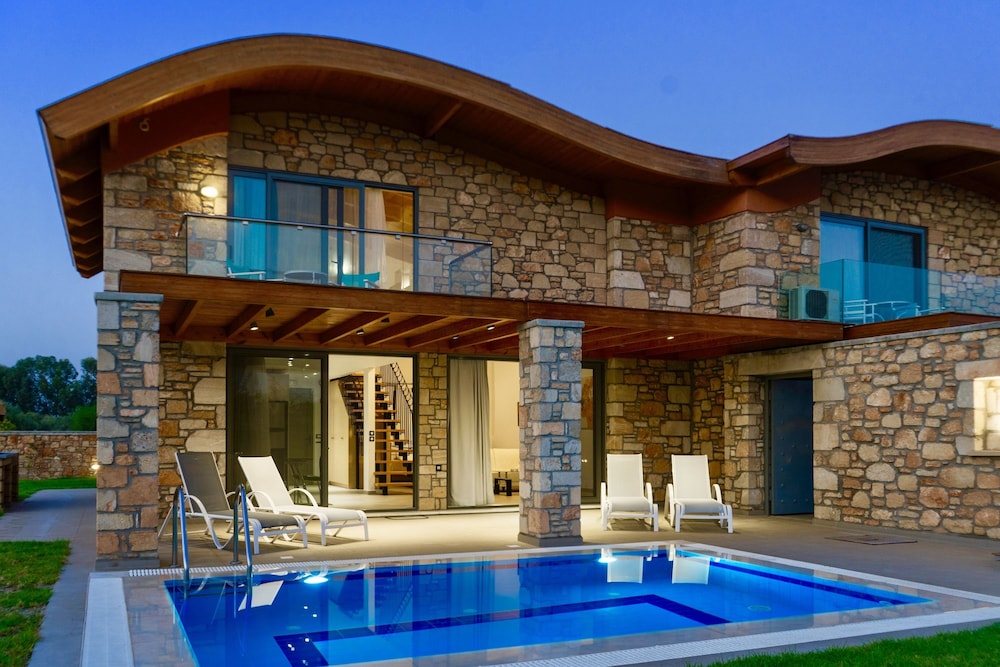 Estrella Villas 6/68