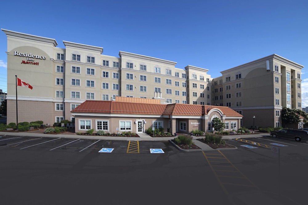 Residence Inn By Marriott Mississauga Arpt Corp Ctr West in MISSISSAUGA