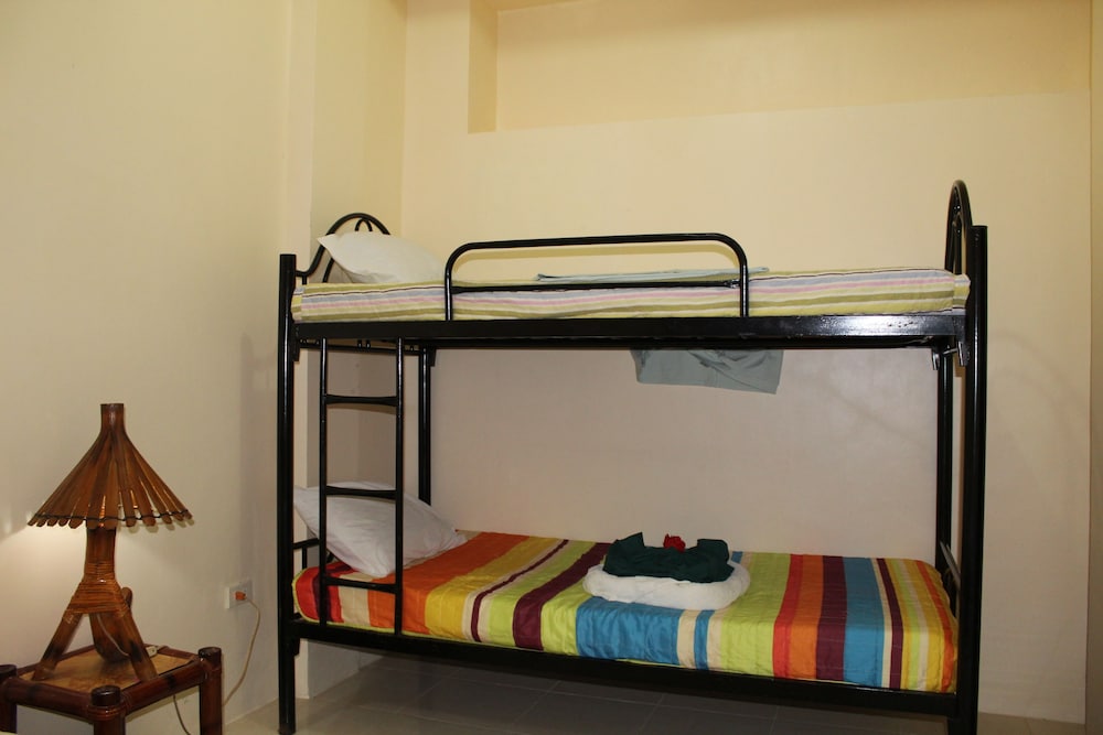 Escurel Inn 23/24