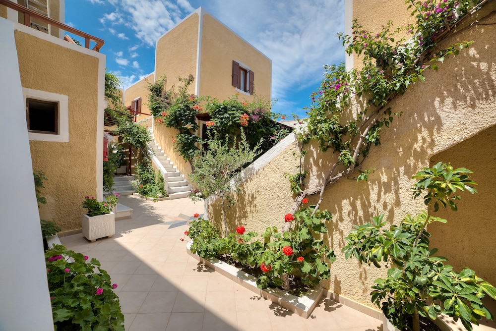 Nostos Hotel 32/50