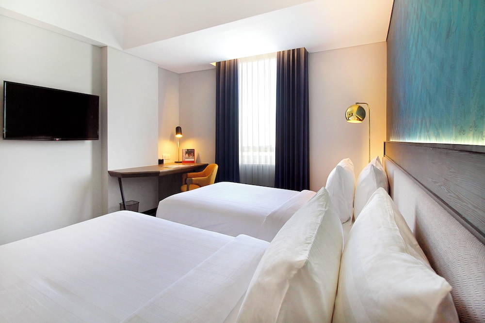 غرفة ديلوكس بسريرين منفصلين، Swiss-Belinn Airport Surabaya 2/4