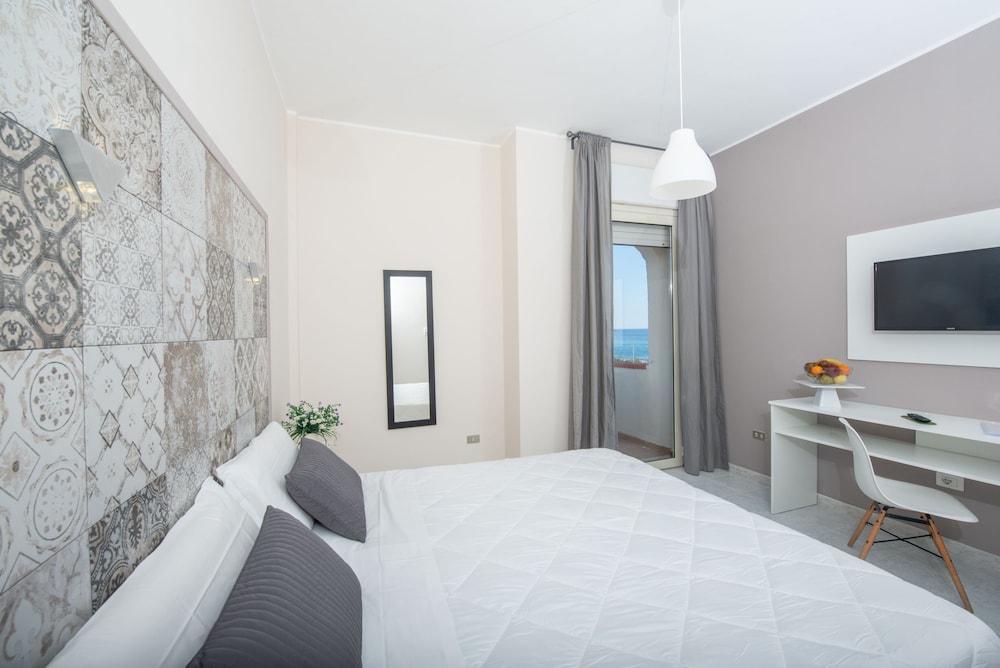 Hotel Club Eloro 50/50