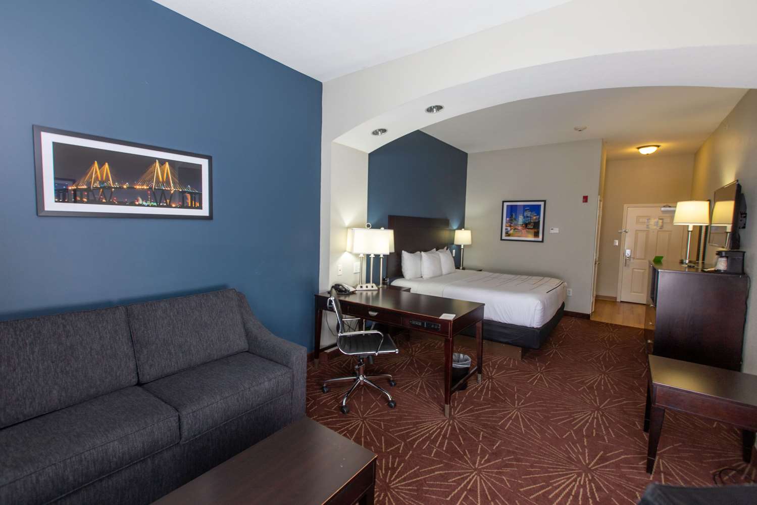 La Quinta Inn & Suites by Wyndham Houston East at Normandy 49/63