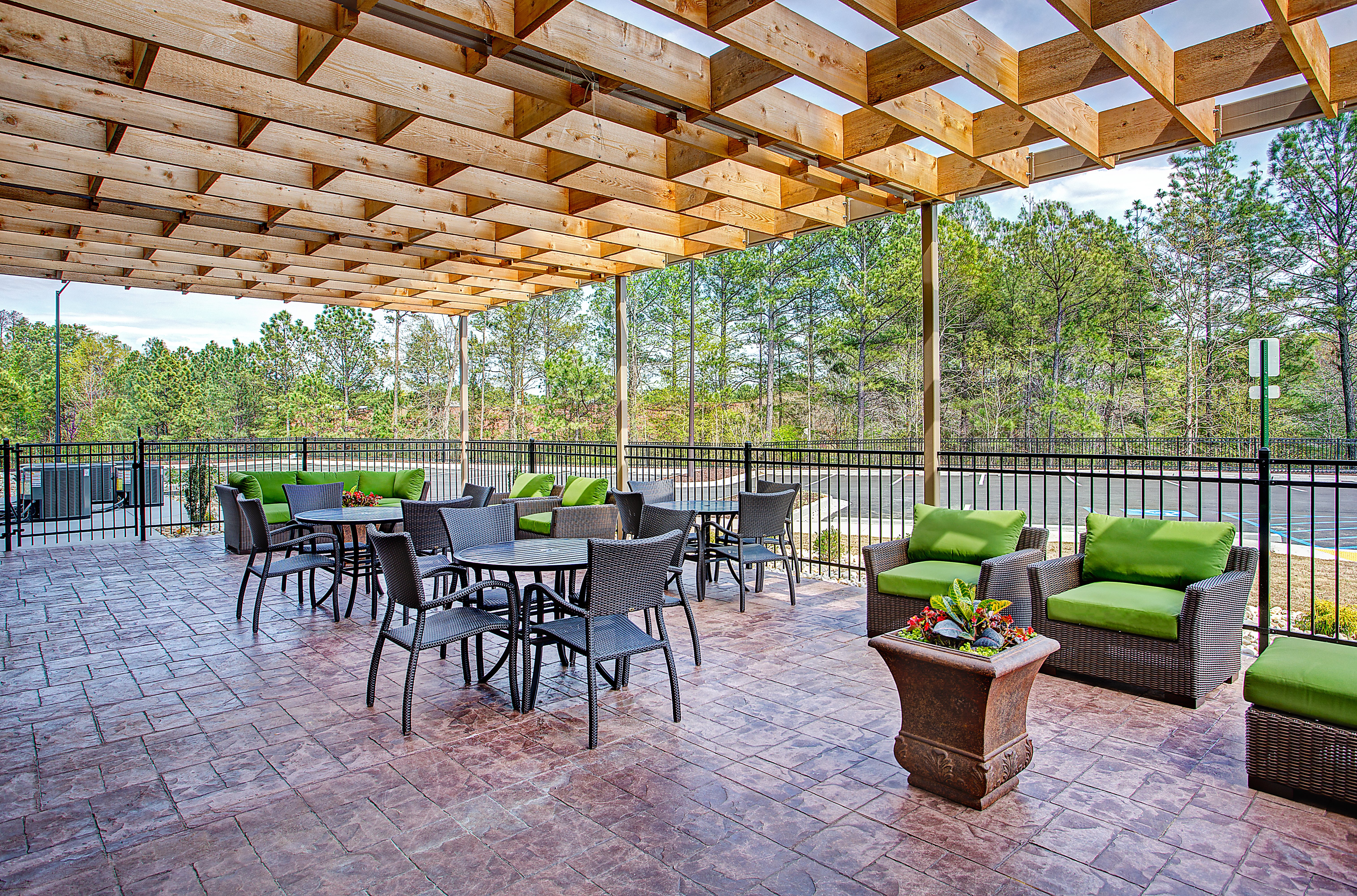 Holiday Inn Express Suites Covington 41/63