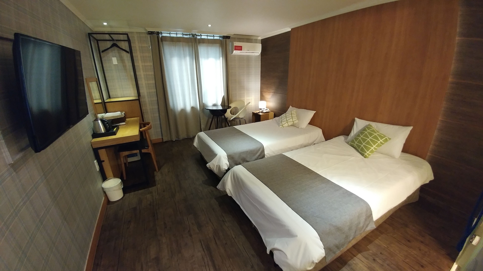 STANDARD, TWIN BEDS