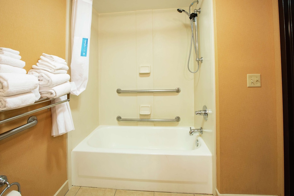 Hampton Inn Elizabethtown Ky 7/35