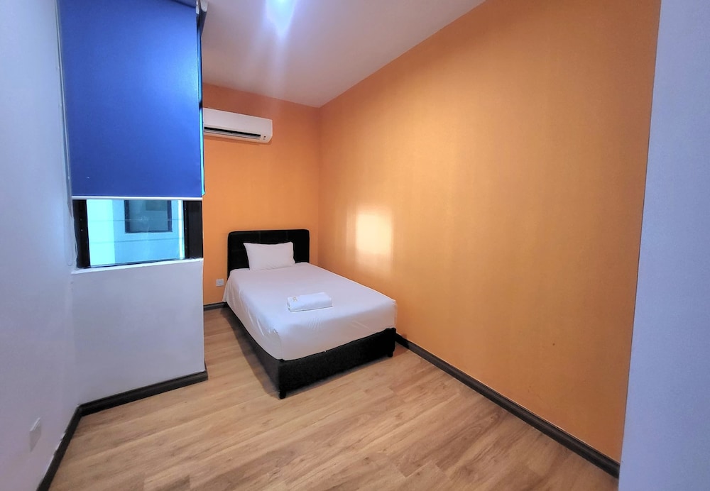Roxy Hotel Apartment 23/58