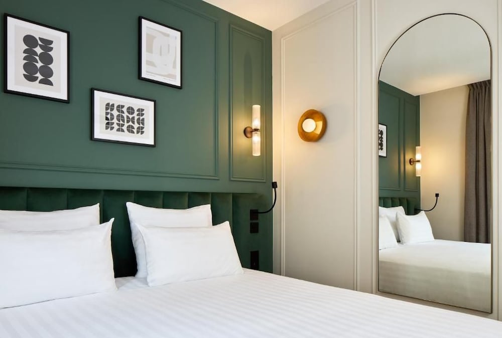 Hotel Elysee Secret Paris 18/60