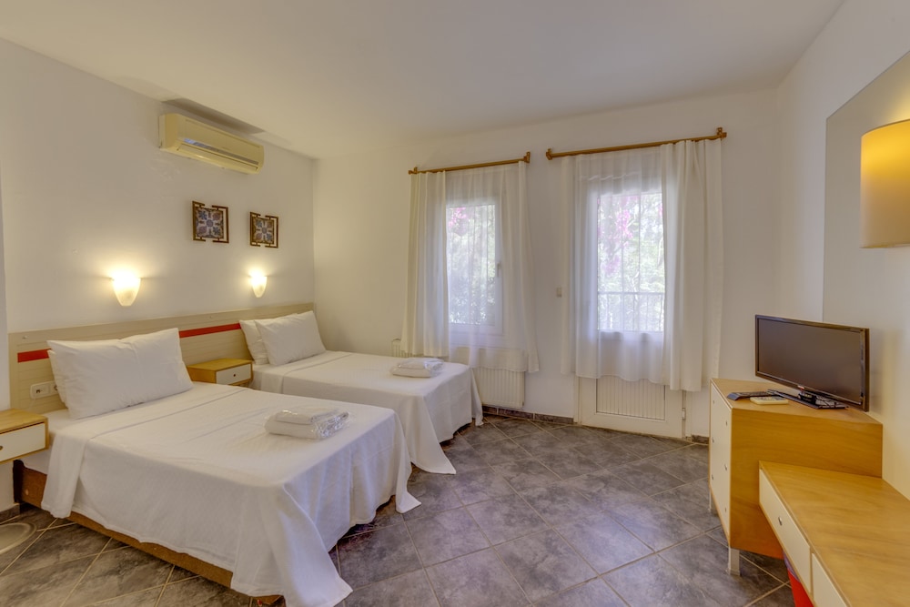 Serhan Hotel 14/35