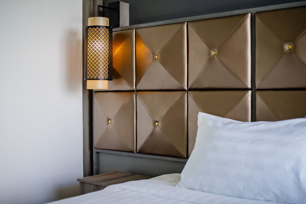 Addplus Hotel And Spa 15/27