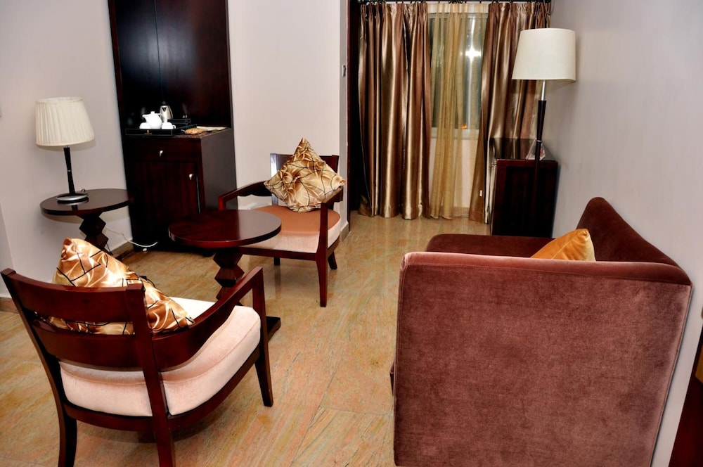 Hotel Chelsea Wuse 2 32/50