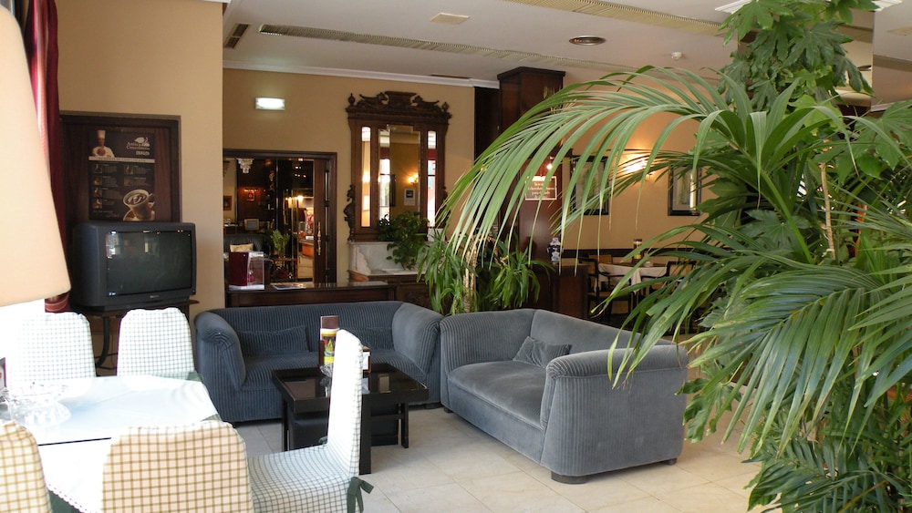 Gran Hotel Paraiso 52/65