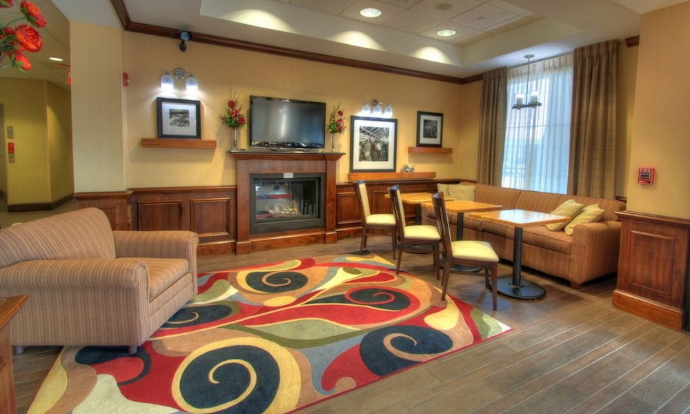 HOLIDAY INN EXPRESS WEST JEFFERSON 35/49