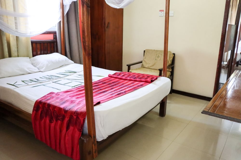 Darajani Hotel Ltd 14/50