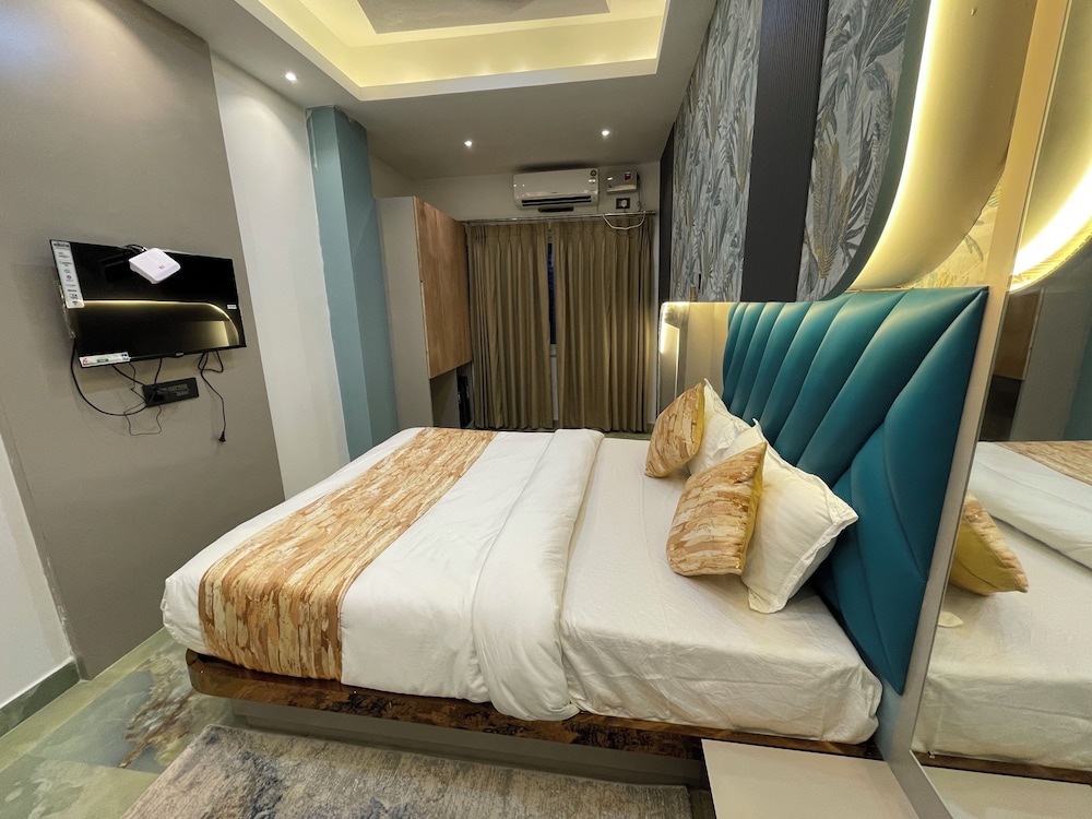 Hotel Shreemoyee Inn 16/48