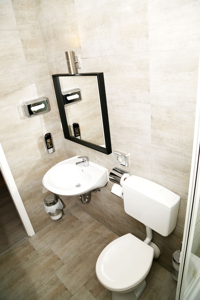 Main Hotel Frankfurt City 26/27