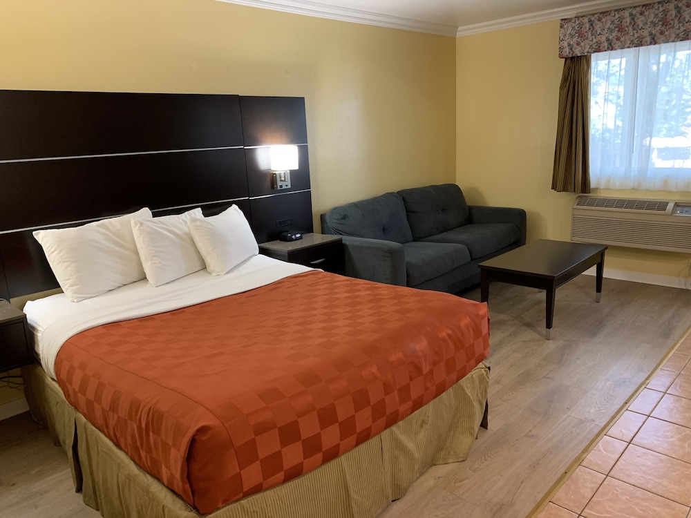 Olive Tree Inn & Suites, a Howard Johnson by Wyndham 24/72