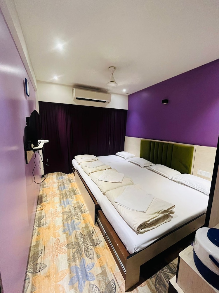 Hotel Madni Royale 23/50