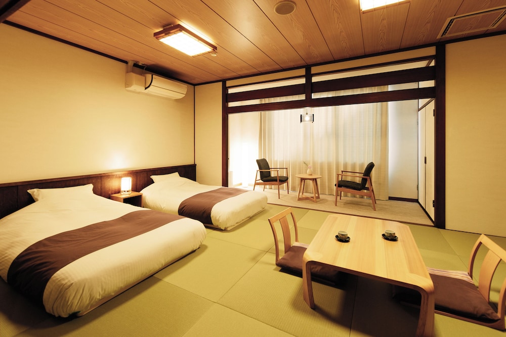 Hotel Yutoria Fujisato 8/50
